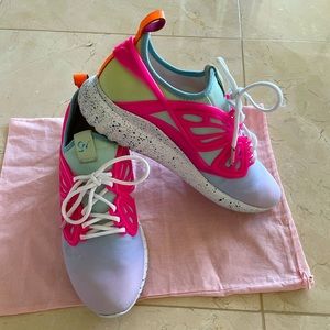 Sophia Webster Fly by Sneaker size 9.5, Pre-loved, Good condition!
